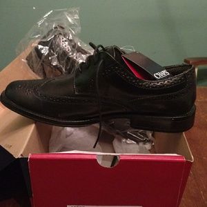 Chaps dress shoes